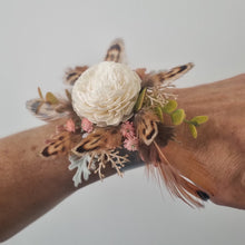 Load image into Gallery viewer, Blush and Feather Keepsake Corsage