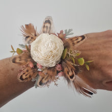 Load image into Gallery viewer, Blush and Feather Keepsake Corsage