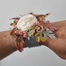 Load image into Gallery viewer, Autumn Blush Keepsake Corsage