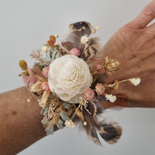 Load image into Gallery viewer, Whispering Wildflower Keepsake Corsage
