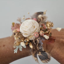 Load image into Gallery viewer, Whispering Wildflower Keepsake Corsage